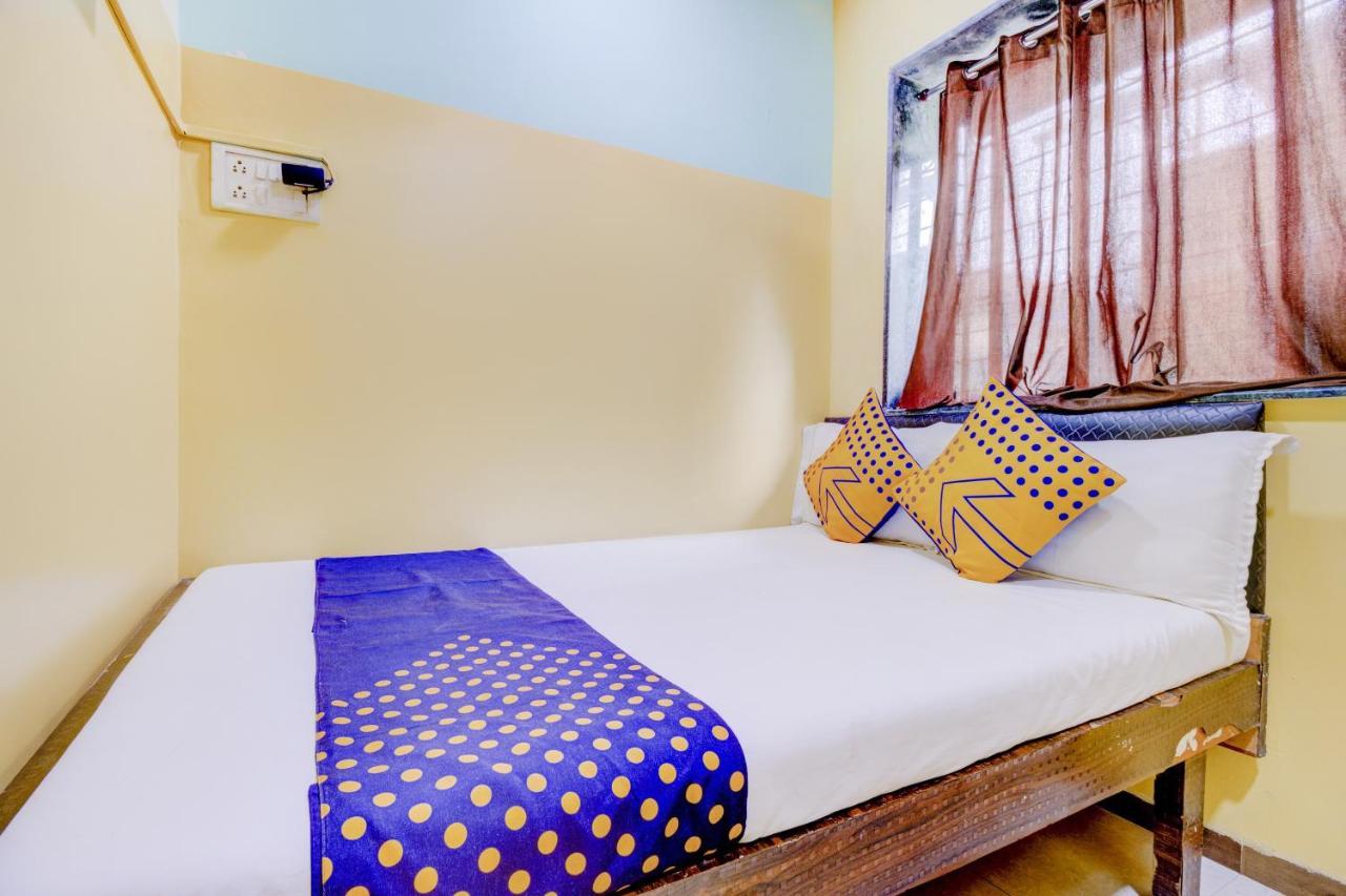 Oyo 70661 Hotel Al Makkah Managed By Hotel Paris Mumbai Exterior foto