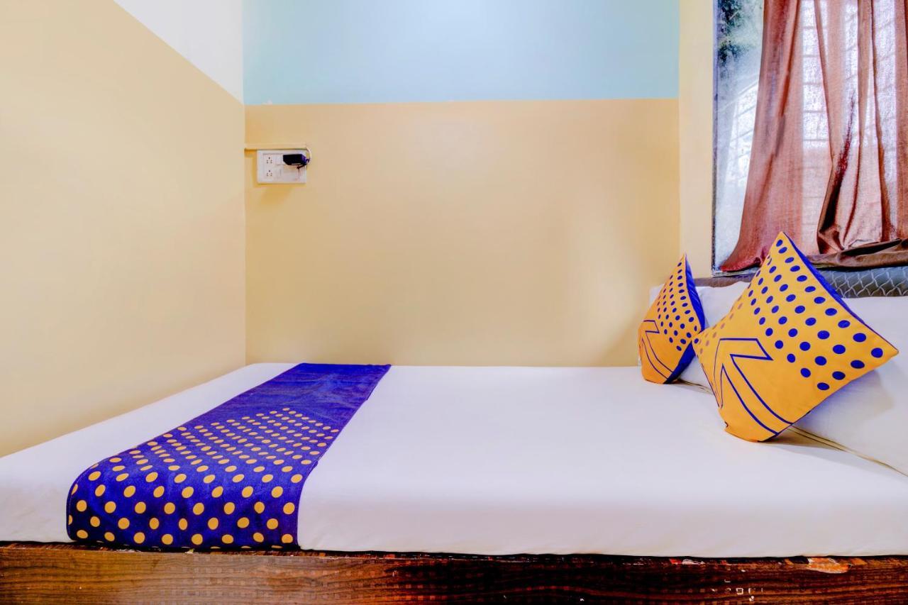 Oyo 70661 Hotel Al Makkah Managed By Hotel Paris Mumbai Exterior foto